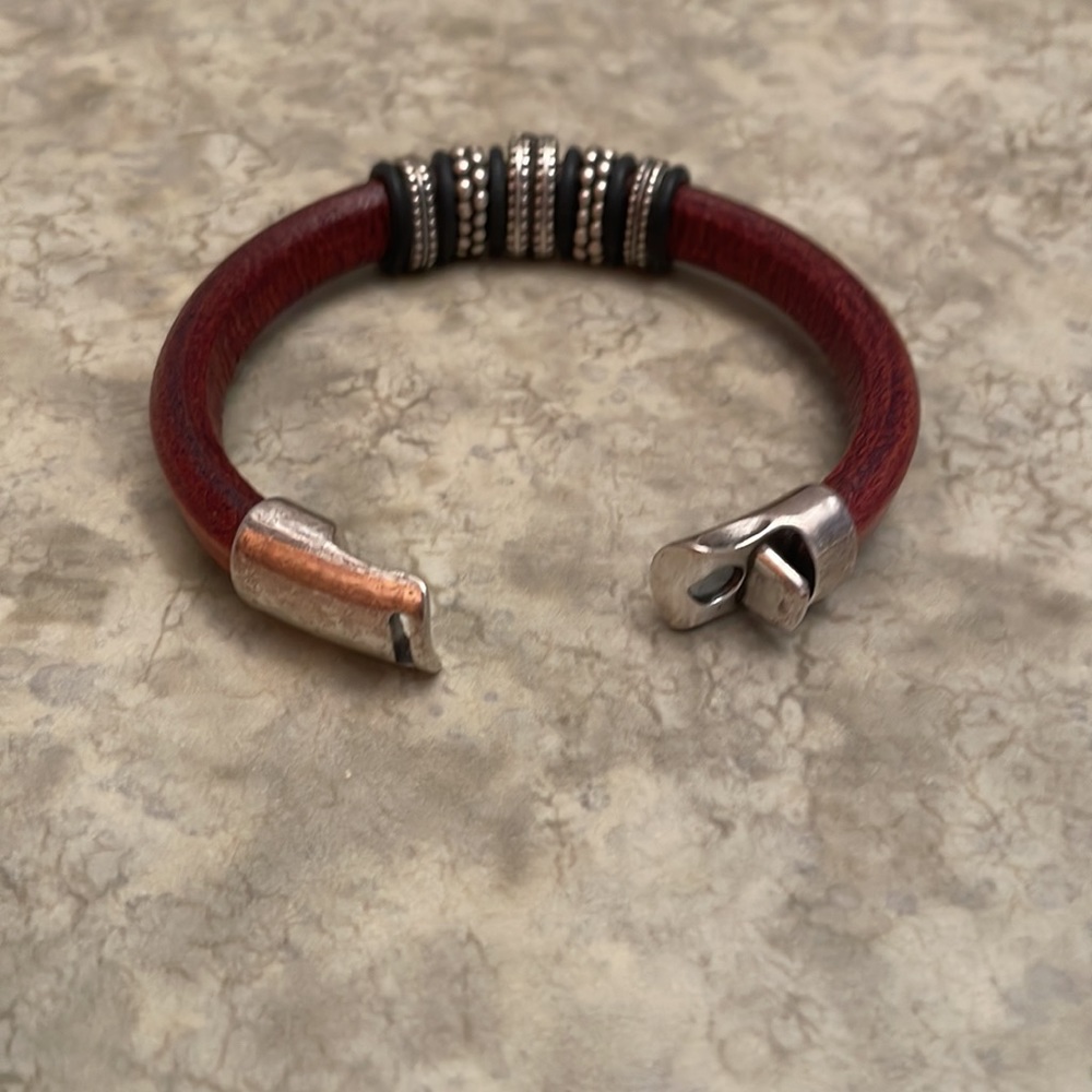 Leather braclet - Picture 2 of 3